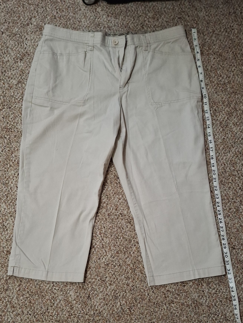 Gloria Vanderbilt Capris